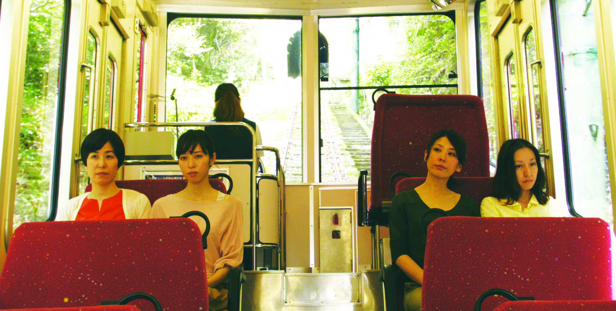m-appeal_HAPPY HOUR